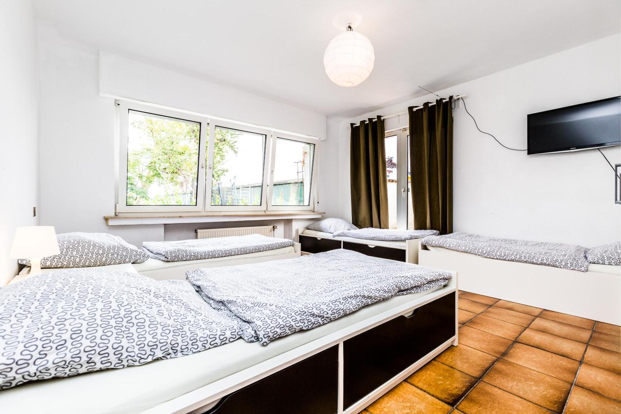 Apartment Koeln Weidenpesch Szoba fotó