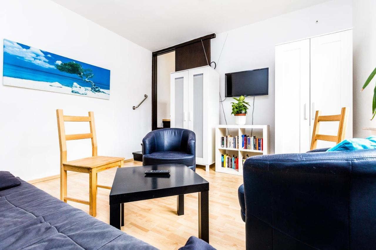 Apartment Koeln Weidenpesch Szoba fotó